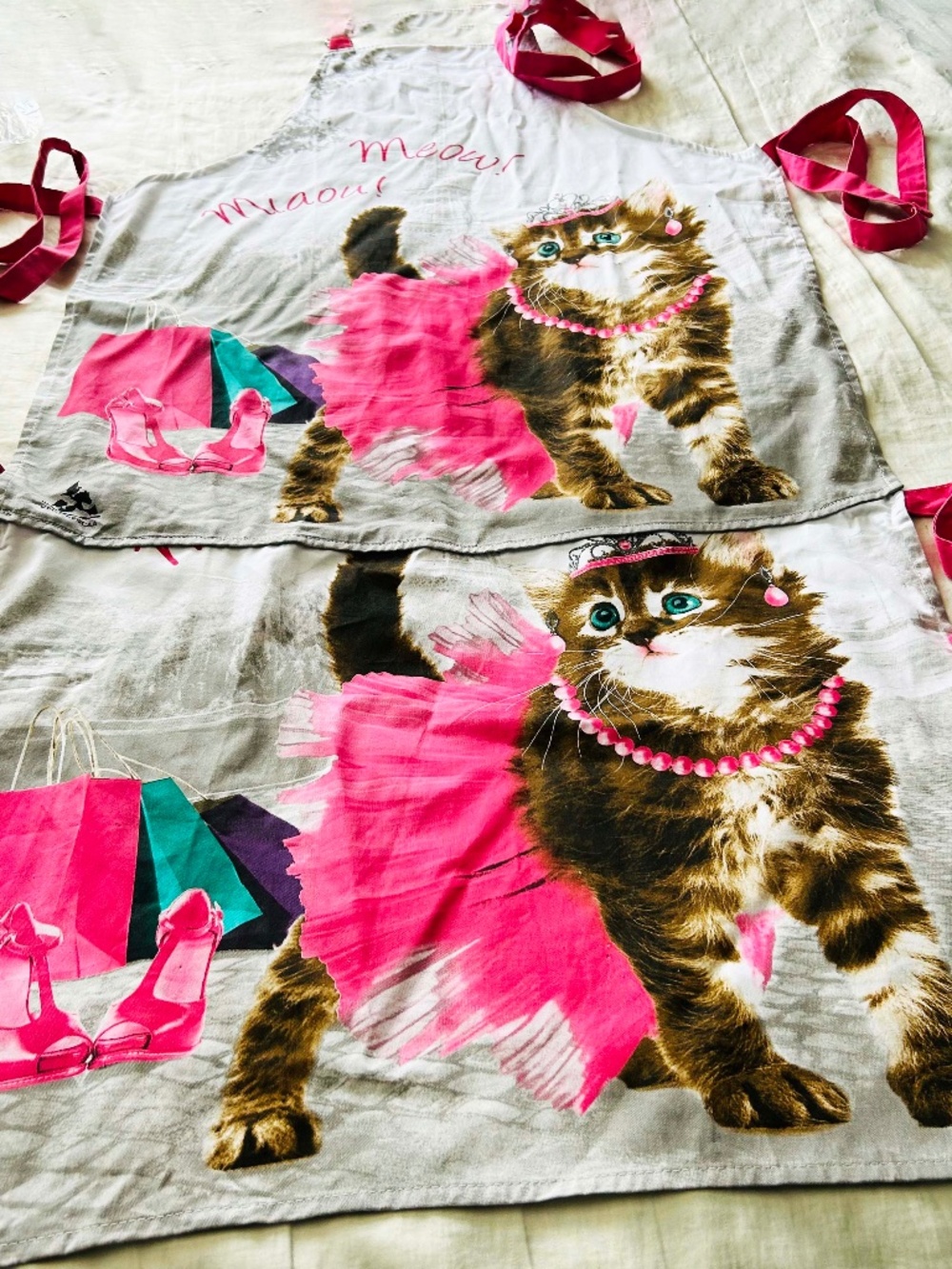 APRON, LONG, MEOW MEOW CATS, PINK & GREY, 52 inches LONG, IN BAG, NEVER USED,